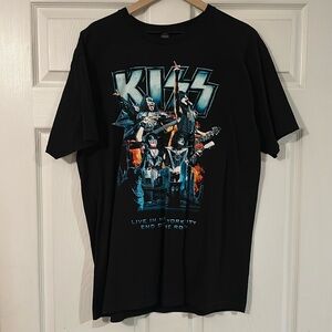 KISS t shirt